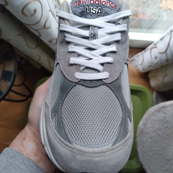 New Balance W990GL3 Mens 10/Womens 11.5 - Picture 2 of 7